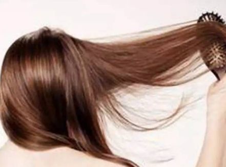 头发应该怎么日常护理-梳头